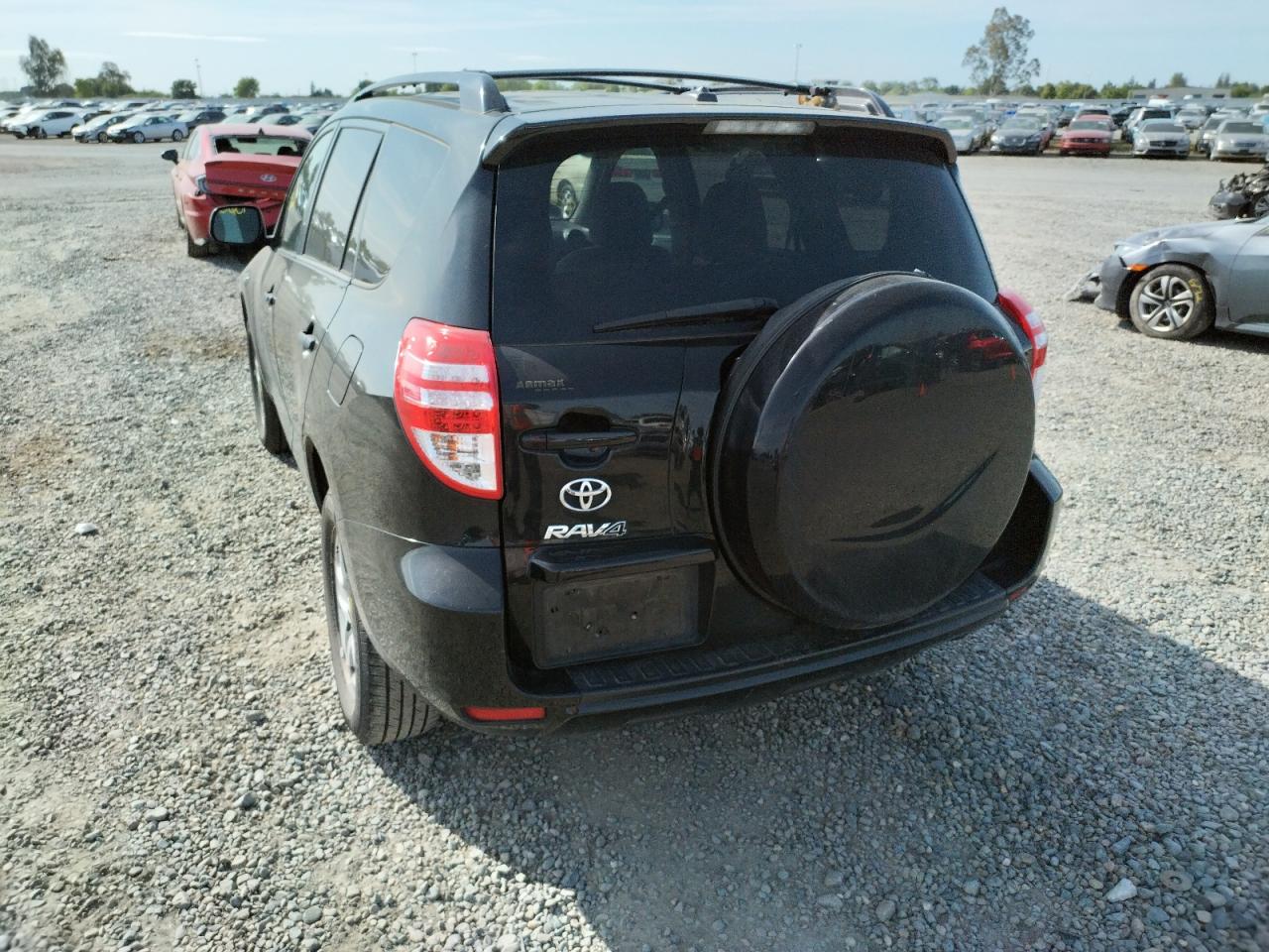 Photo 3 from auction – 2011 TOYOTA RAV4 with VIN 2T3ZF4DV7BW099658
