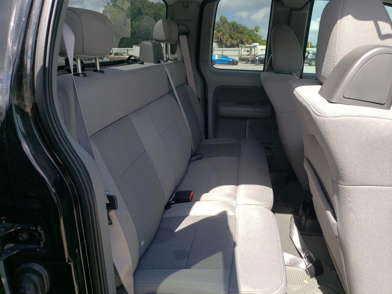 Photo 6 from auction – 2006 FORD F150 with VIN 1FTRX12W16FB71968