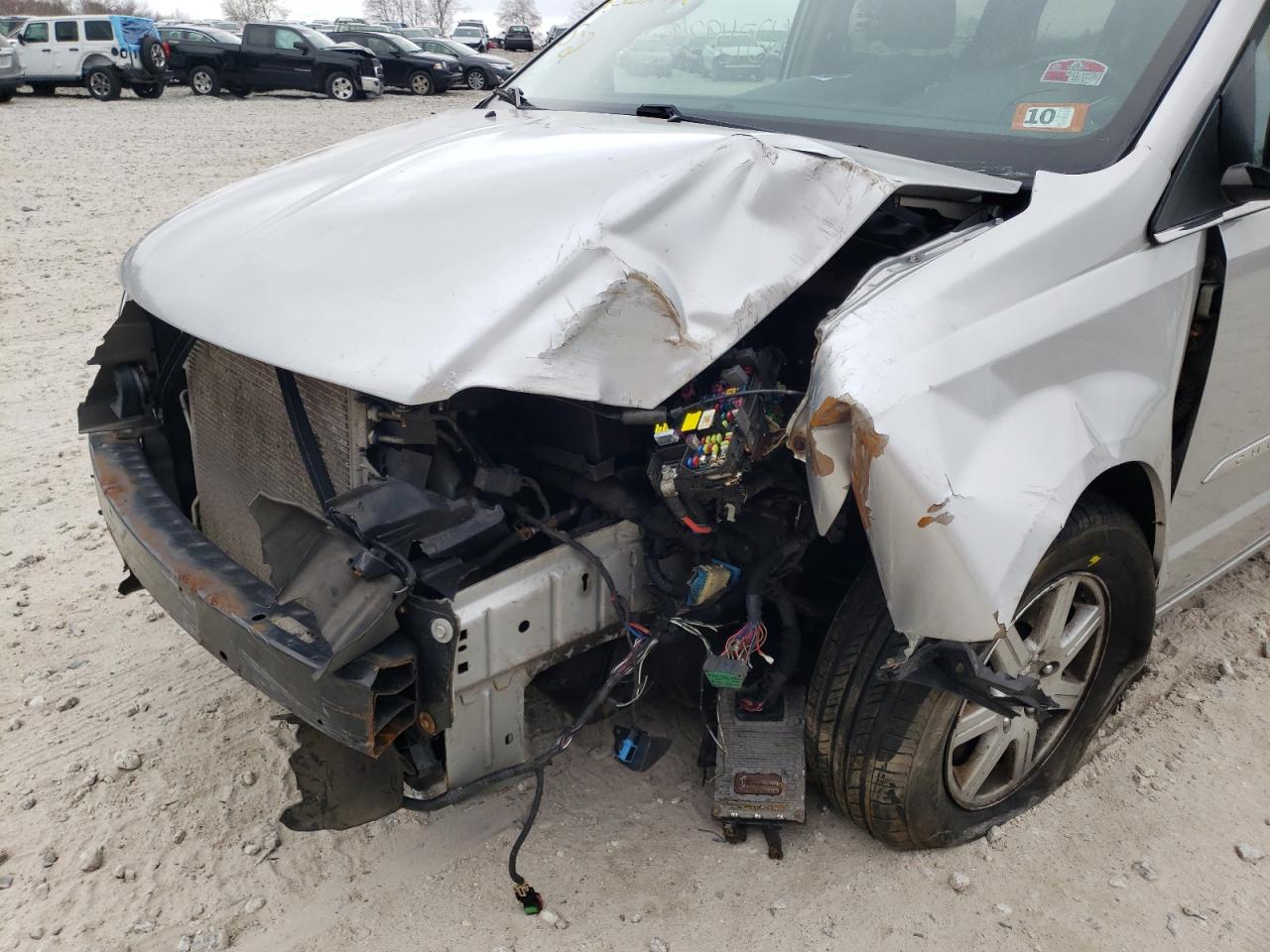 Photo 9 from auction – 2012 CHRYSLER TOWN & COU with VIN 2C4RC1BG0CR306026