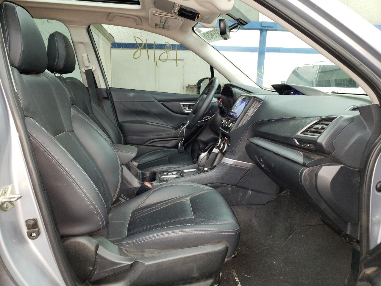 Photo 5 from auction – 2020 SUBARU FORESTER L with VIN JF2SKAUC8LH593675