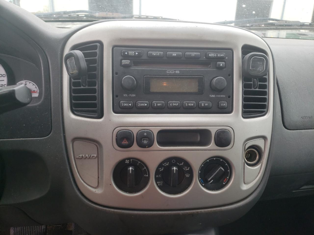 Photo 9 from auction – 2006 FORD ESCAPE XLT with VIN 1FMYU93136KC24792