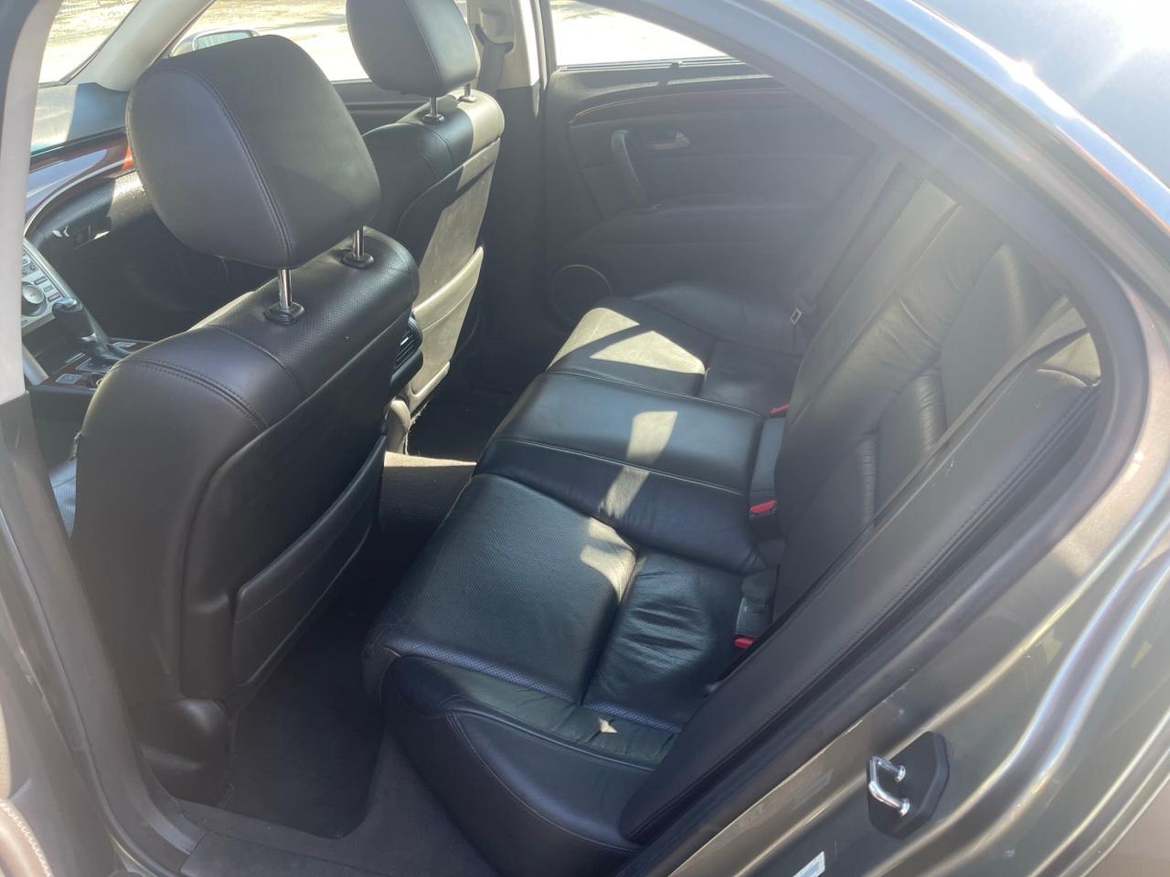 Photo 6 from auction – 2009 ACURA RL with VIN JH4KB26639C002040