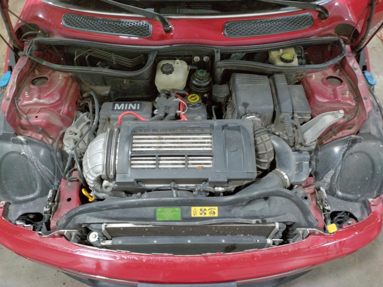 Photo 7 from auction – 2004 MINI COOPER S with VIN WMWRE33484TD88298