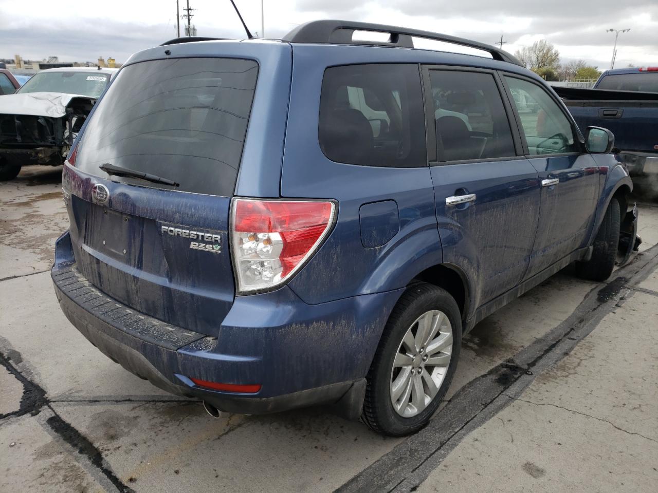 Photo 4 from auction – 2011 SUBARU FORESTER 2 with VIN JF2SHADC8BG757817