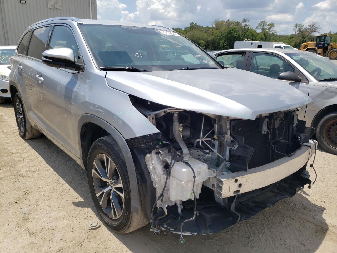 TOYOTA HIGHLANDER 2016 with VIN 5TDKKRFH6GS504838 - Photo from auction