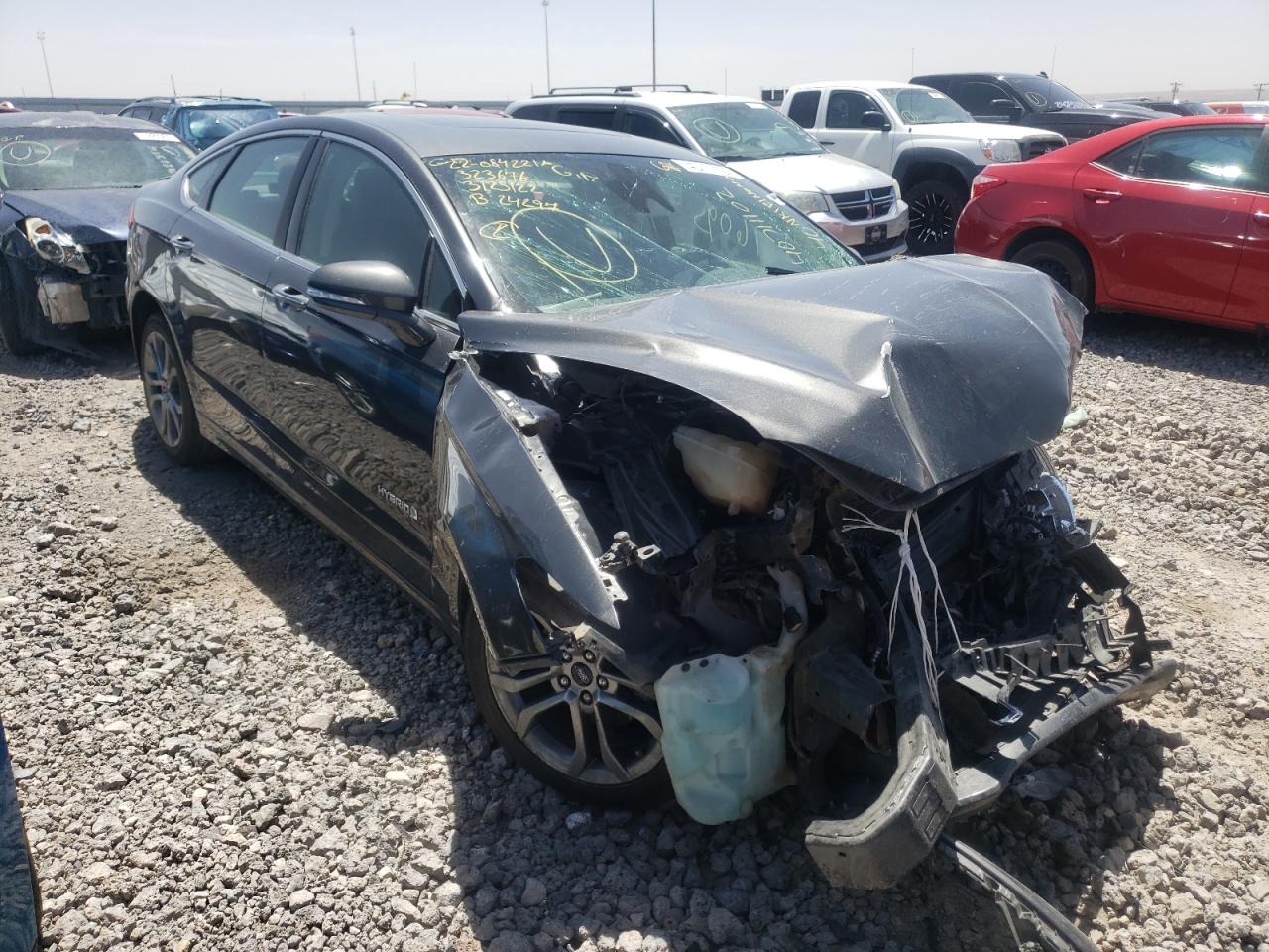 FORD FUSION 2019 with VIN 3FA6P0RU4KR235974 - Photo from auction