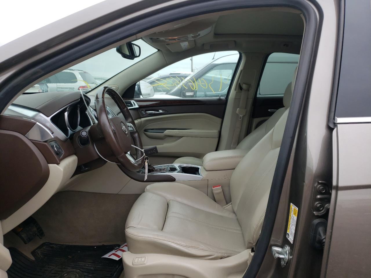 Photo 5 from auction – 2012 CADILLAC SRX LUXURY with VIN 3GYFNAE32CS511821