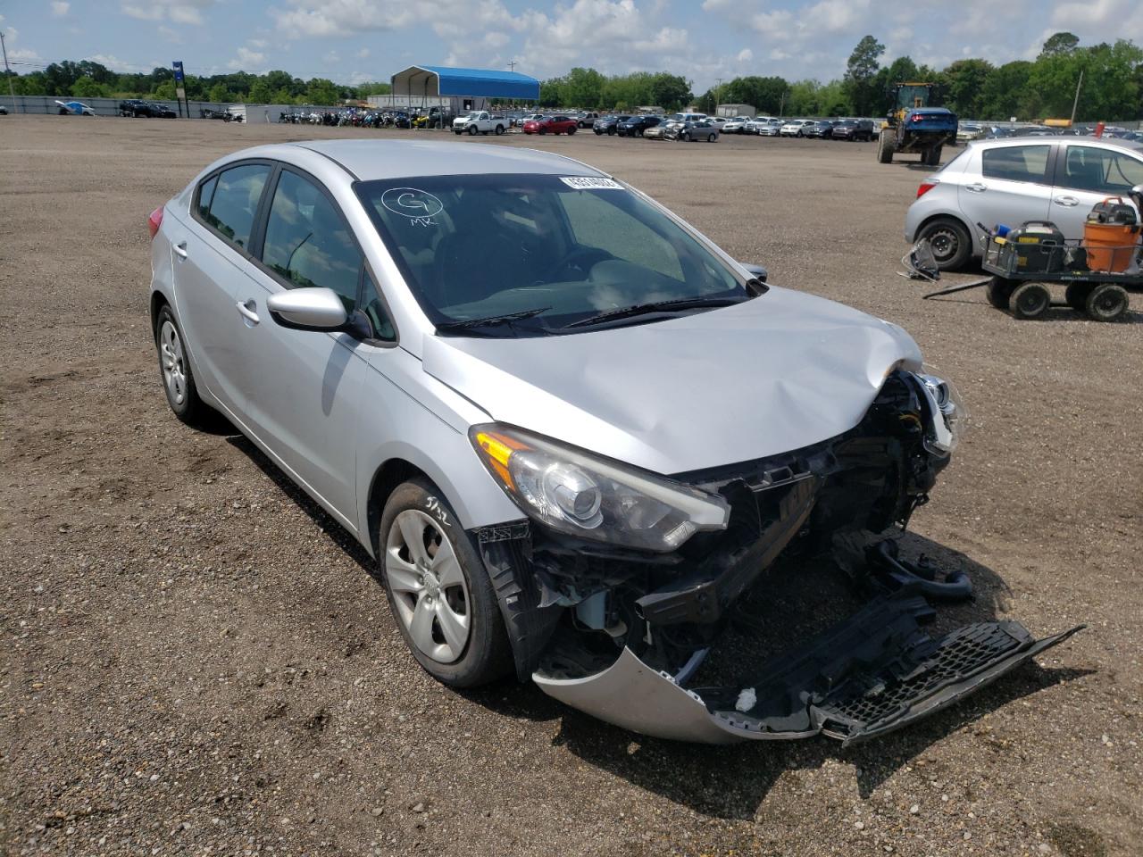 KIA FORTE LX 2015 with VIN KNAFK4A68F5432679 - Photo from auction