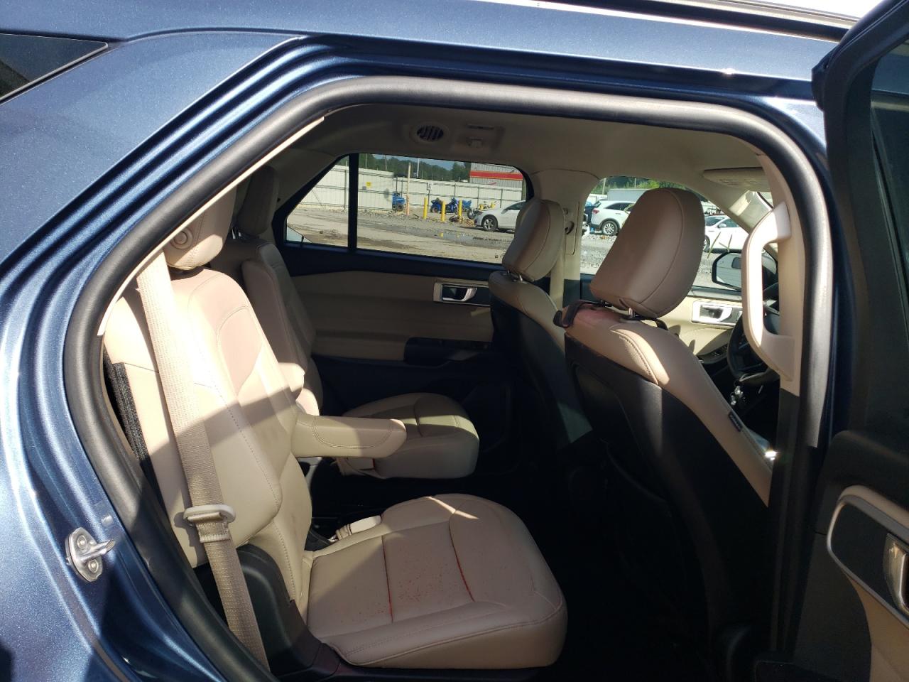 Photo 6 from auction – 2020 FORD EXPLORER X with VIN 1FMSK7DH4LGB18278
