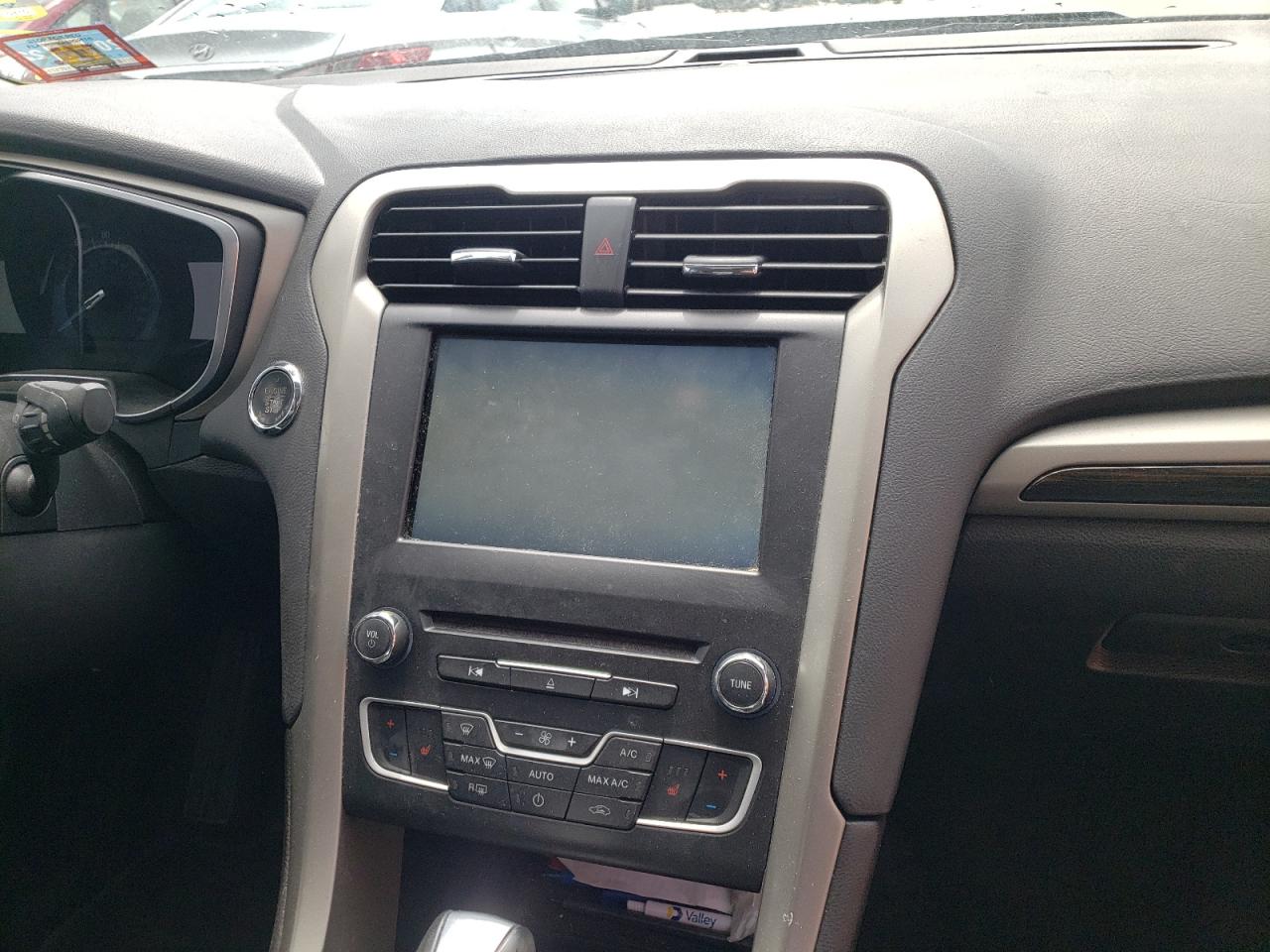 Zdjęcie 9 z aukcji – 2016 FORD FUSION SE z VIN 3FA6P0HD4GR169211