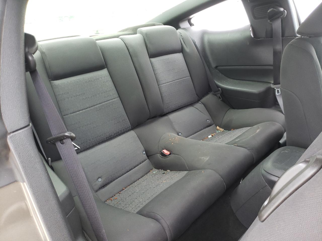 Photo 6 from auction – 2005 FORD MUSTANG with VIN 1ZVFT80N355153474