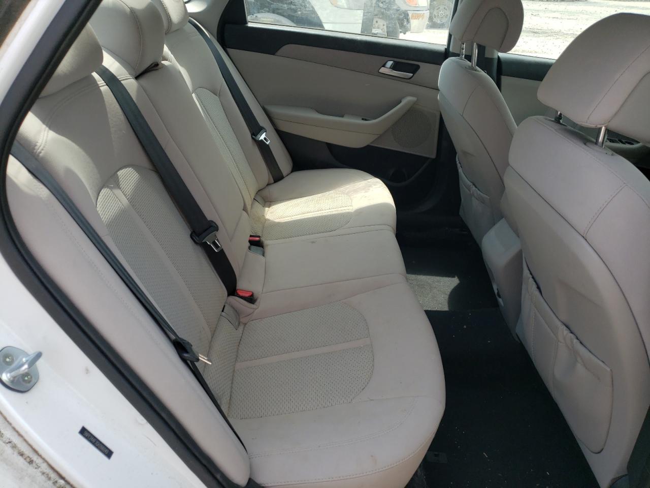 Photo 6 from auction – 2016 HYUNDAI SONATA SE with VIN 5NPE24AF3GH266040