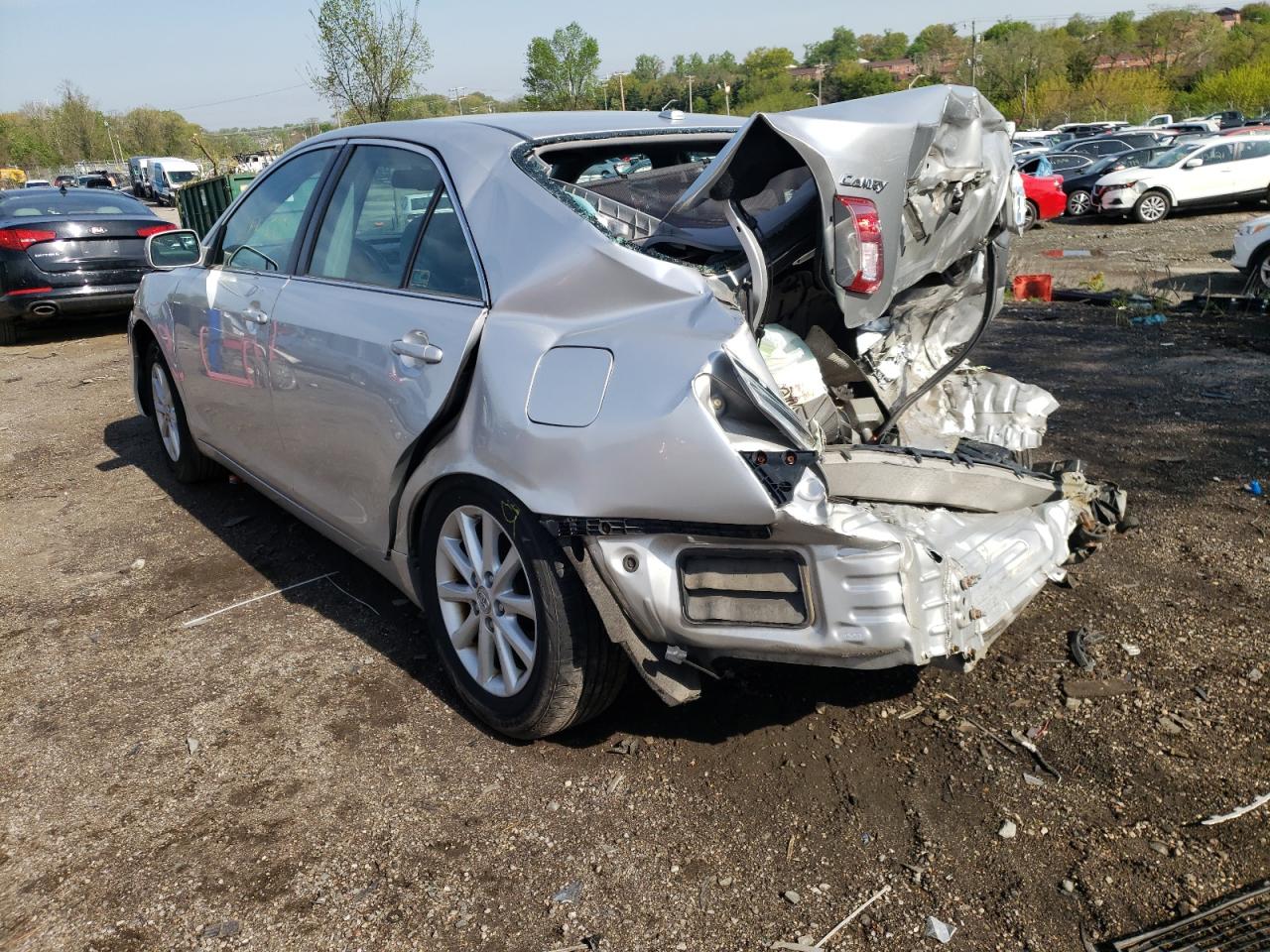 Photo 3 from auction – 2011 TOYOTA CAMRY BASE with VIN 4T1BF3EKXBU632627