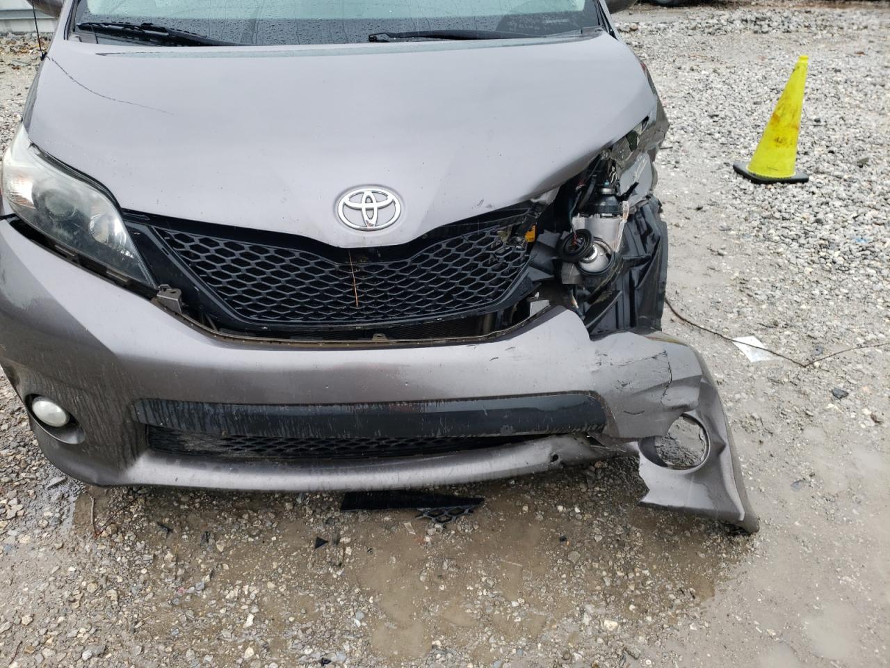Photo 9 from auction – 2011 TOYOTA SIENNA SPO with VIN 5TDXK3DC0BS119021