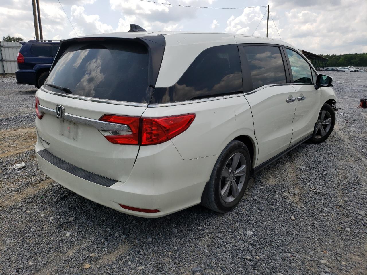 Photo 4 from auction – 2018 HONDA ODYSSEY EX with VIN 5FNRL6H77JB061822
