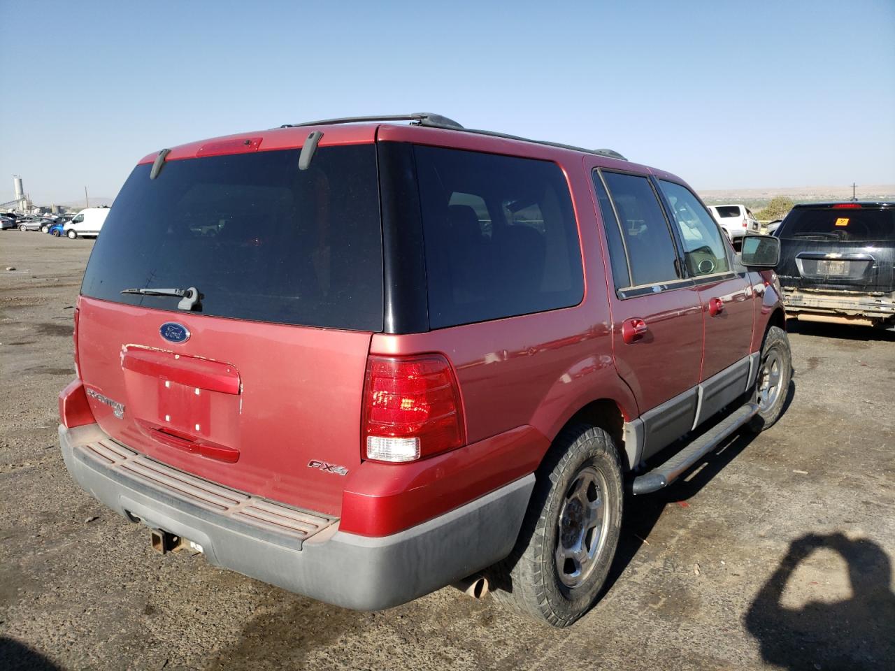 Photo 4 from auction – 2003 FORD EXPEDITION with VIN 1FMPU16L63LA87315