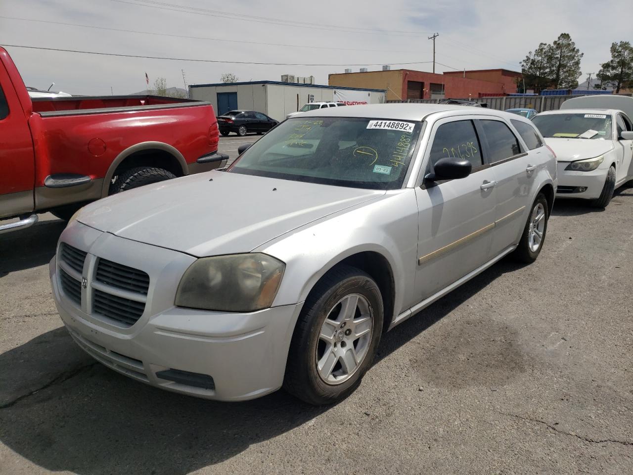 Photo 2 from auction – 2006 DODGE MAGNUM SE with VIN 2D4FV47T26H416304