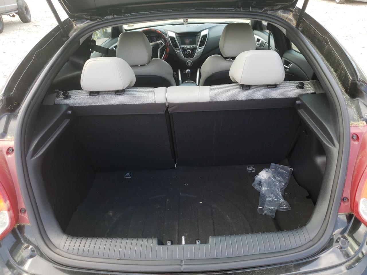 Photo 9 from auction – 2012 HYUNDAI VELOSTER with VIN KMHTC6AD6CU072399
