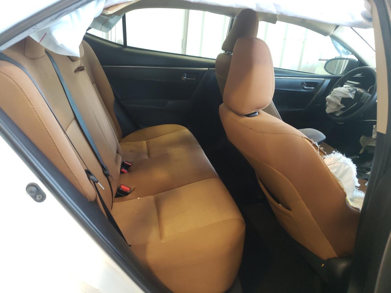 Photo 6 from auction – 2015 TOYOTA COROLLA L with VIN 2T1BURHE8FC467022