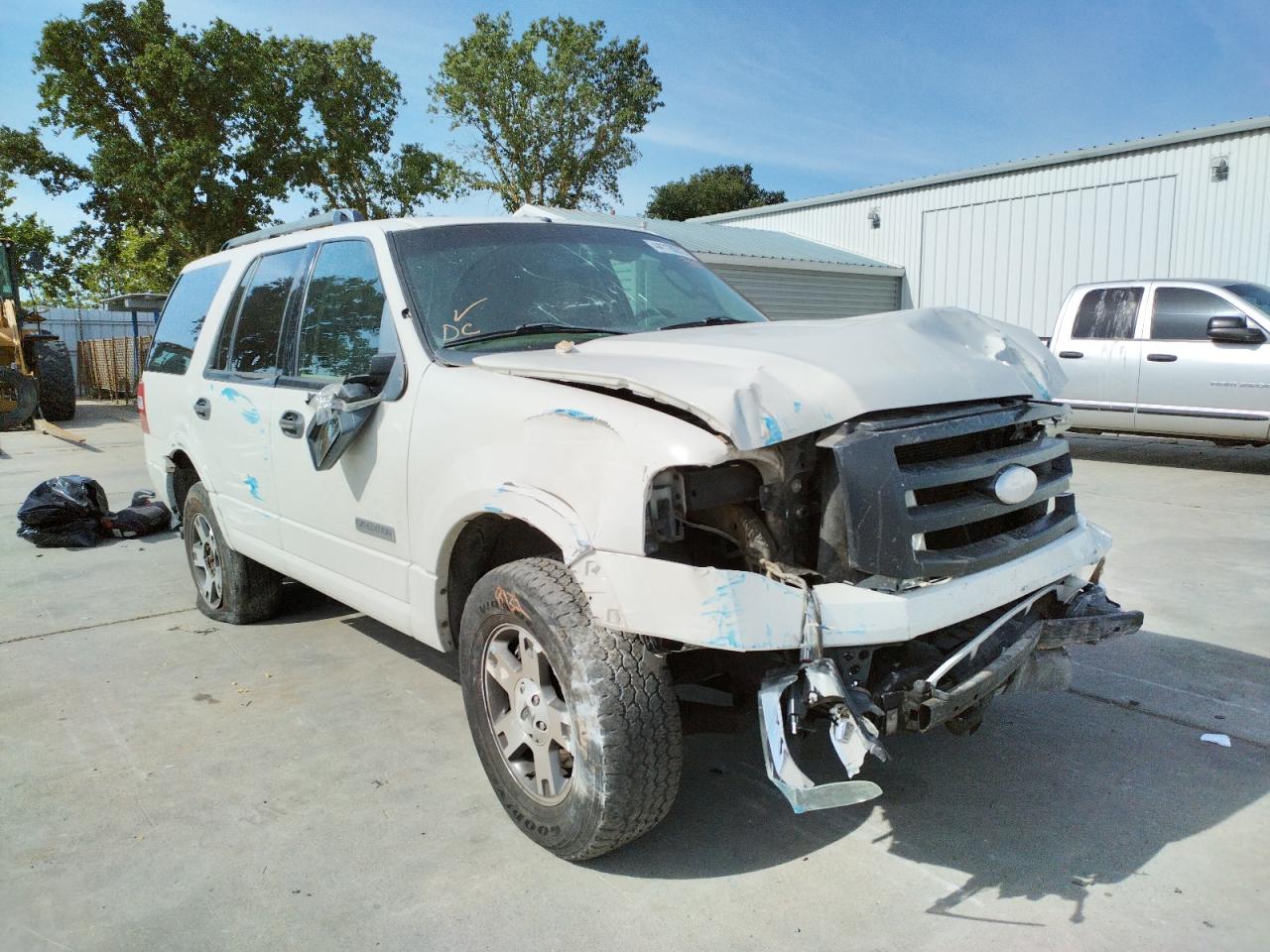 FORD EXPEDITION 2008 with VIN 1FMFU16578LA05290 - Photo from auction