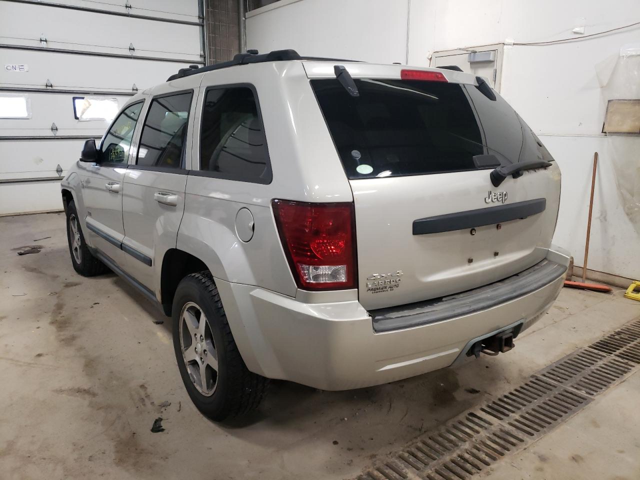 Photo 3 from auction – 2007 JEEP GRAND CHER with VIN 1J8HR48NX7C632425