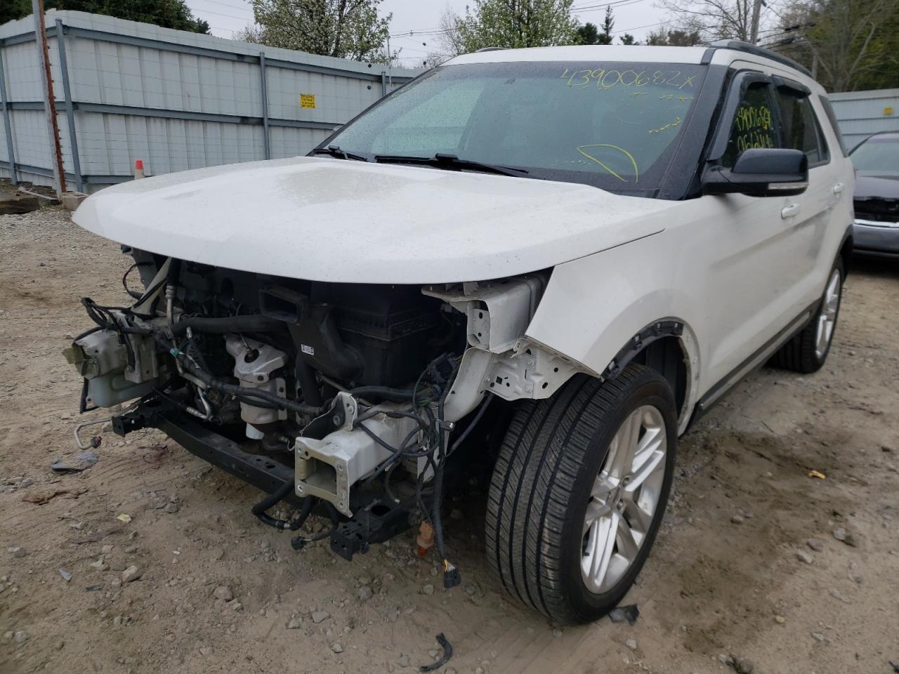 Photo 15 from auction – 2016 FORD EXPLORER X with VIN 1FM5K8D85GGB83102