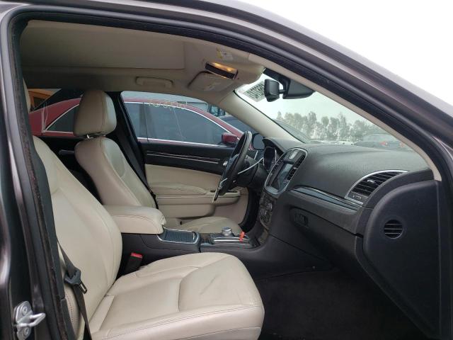 Photo 5 from auction – 2017 CHRYSLER 300 LIMITE with VIN 2C3CCAAG9HH624137