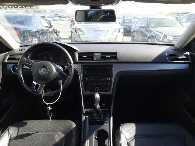 Photo 9 from auction – 2015 VOLKSWAGEN PASSAT S with VIN 1VWAT7A30FC016183