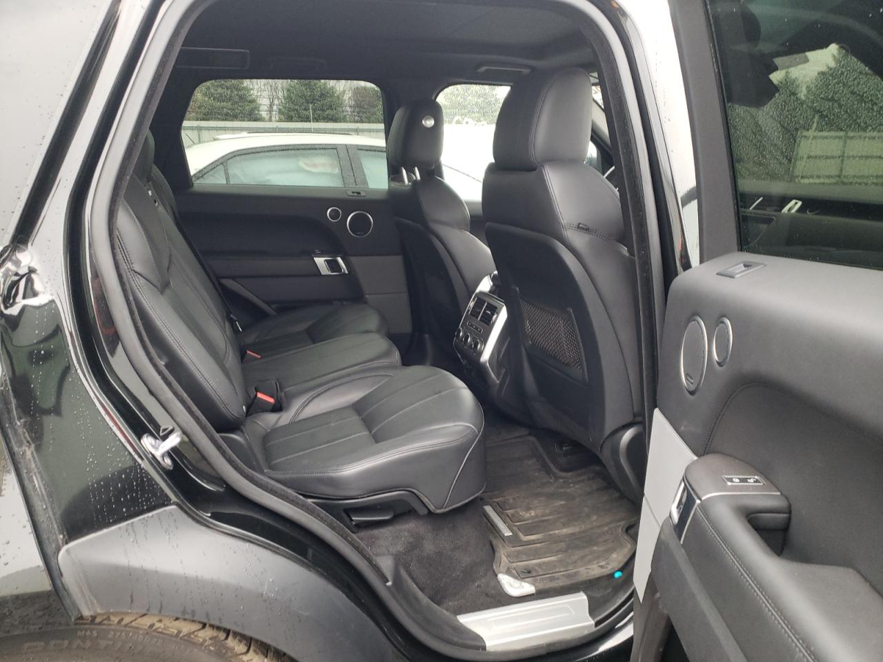 Photo 6 from auction – 2017 LAND ROVER RANGE ROVE with VIN SALWR2FV7HA148174