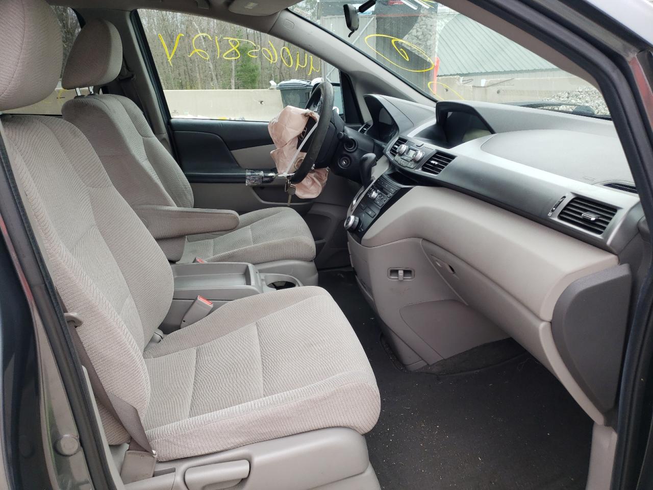 Photo 5 from auction – 2011 HONDA ODYSSEY EX with VIN 5FNRL5H42BB027157