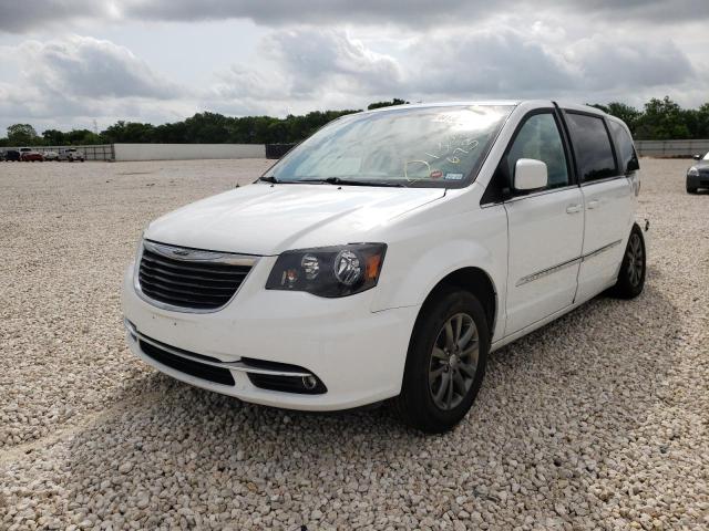 Photo 2 from auction – 2016 CHRYSLER TOWN & COU with VIN 2C4RC1HG4GR133673