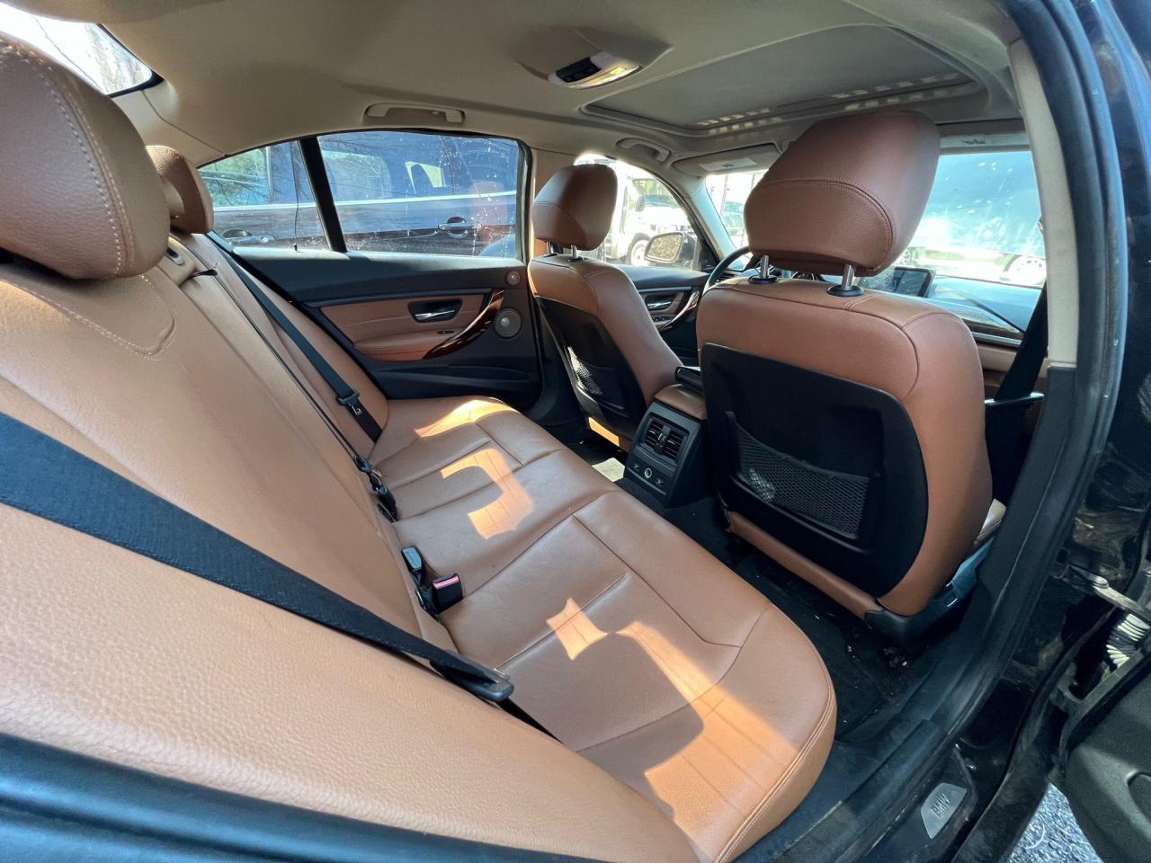 Photo 6 from auction – 2013 BMW 335 XI with VIN WBA3B9G52DNR90037