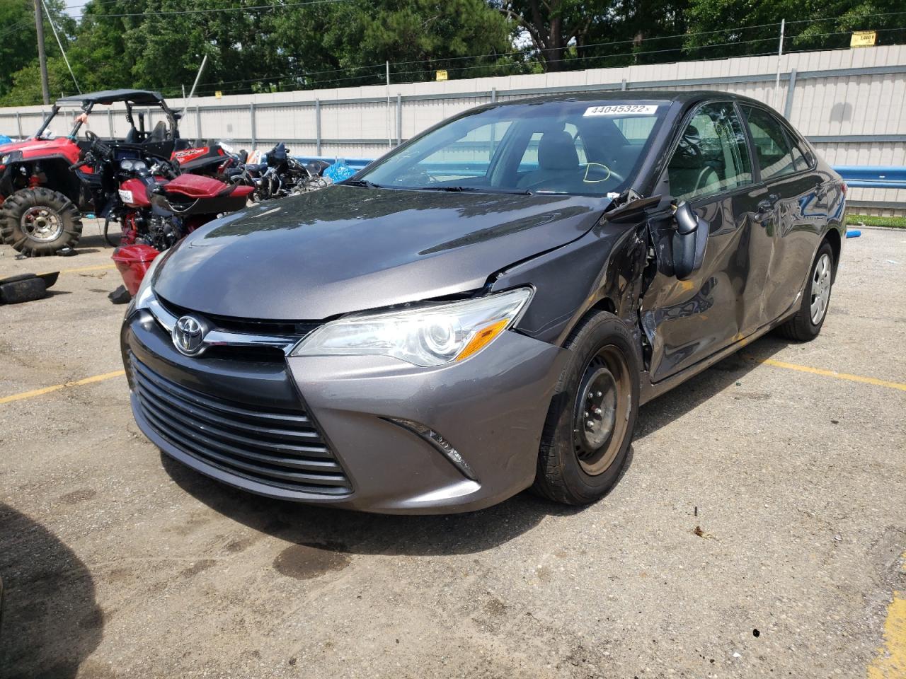 Photo 2 from auction – 2016 TOYOTA CAMRY LE with VIN 4T4BF1FK2GR547538