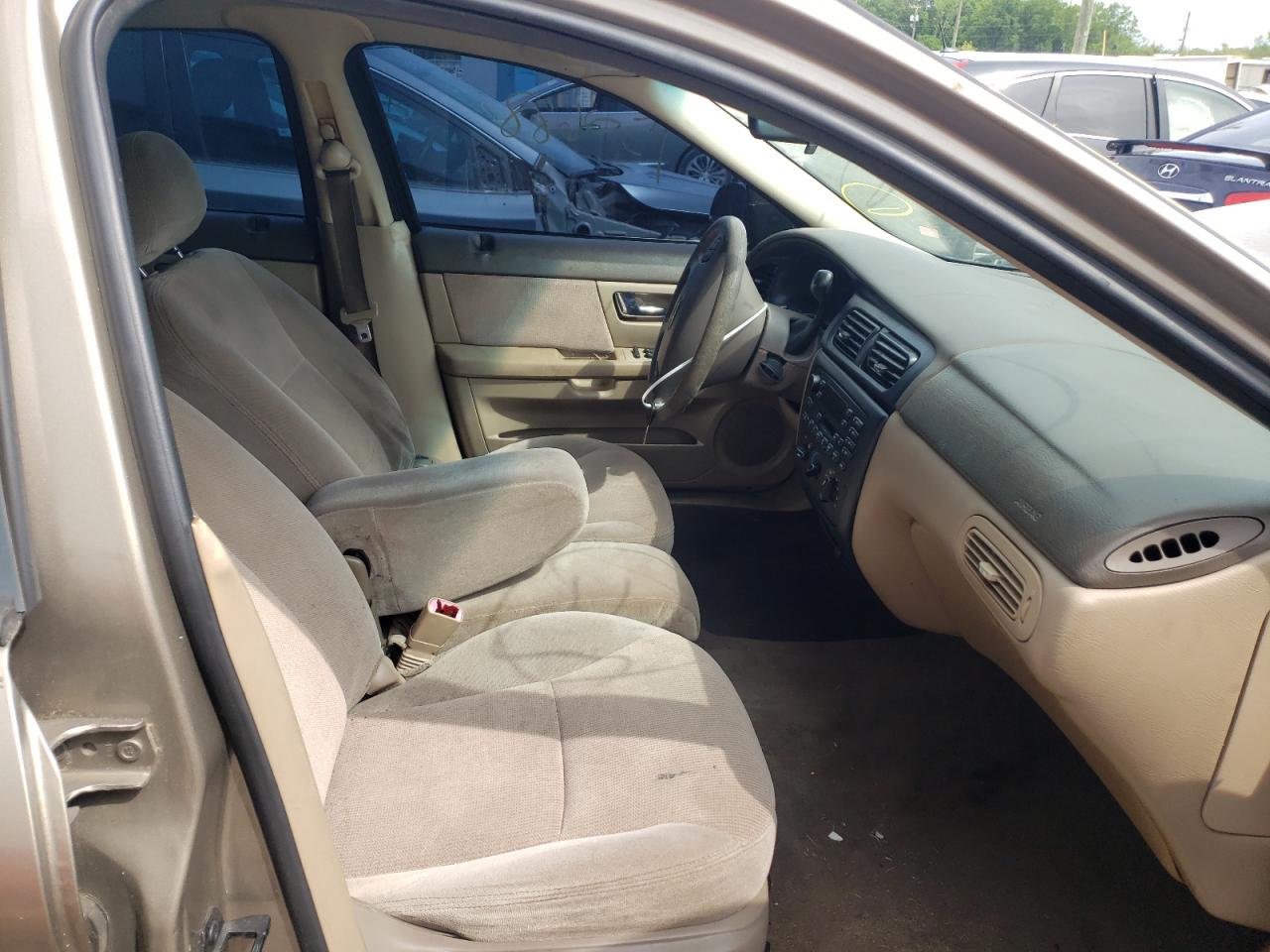 Photo 5 from auction – 2002 FORD TAURUS SES with VIN 1FAFP55U42G185703