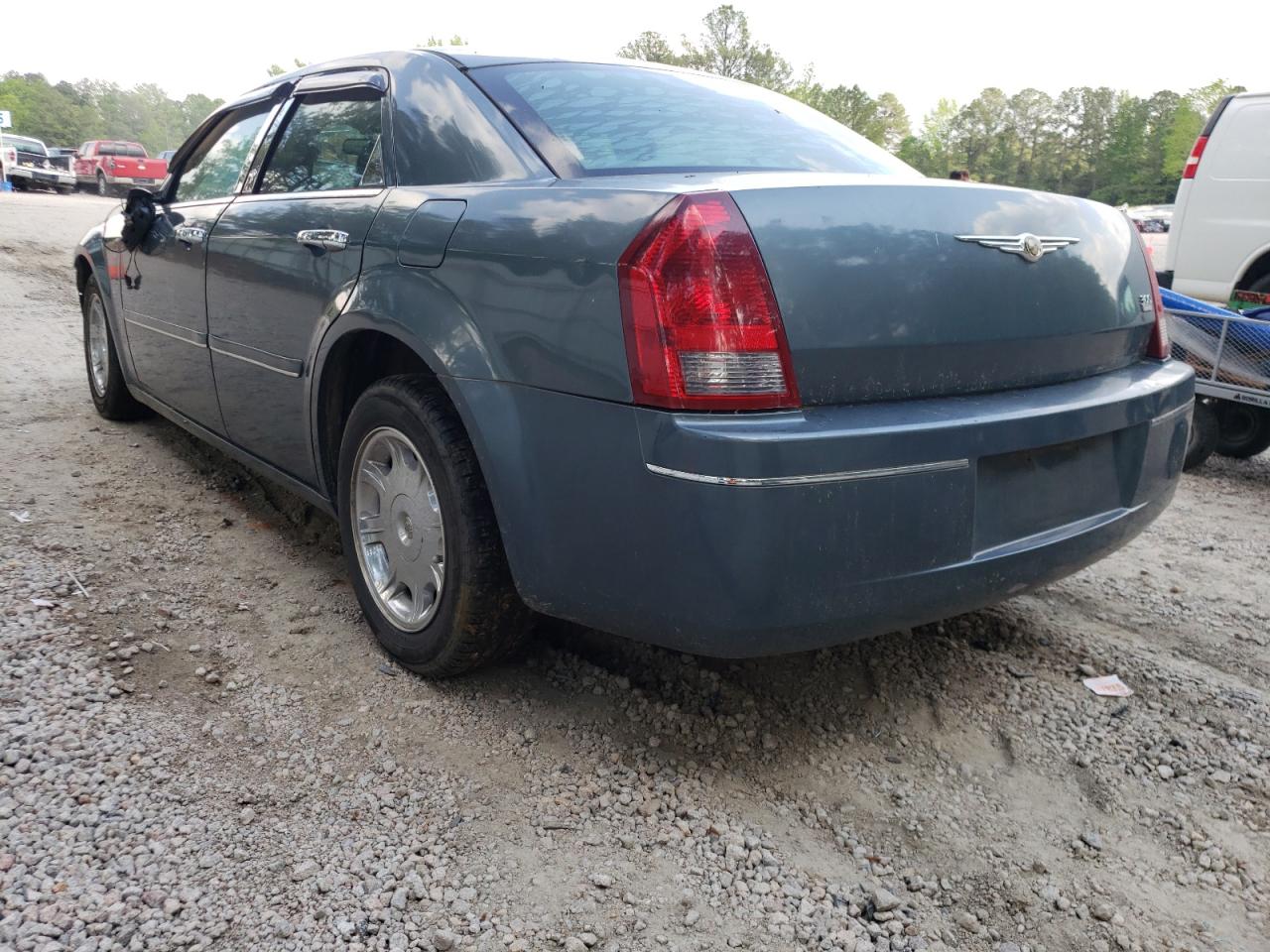 Photo 3 from auction – 2005 CHRYSLER 300 TOURIN with VIN 2C3JA53G65H687077
