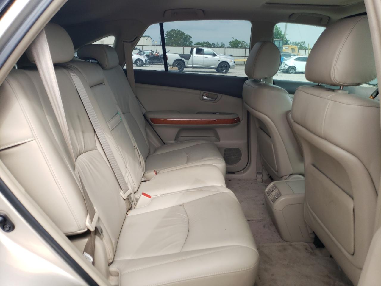 Photo 6 from auction – 2007 LEXUS RX 350 with VIN 2T2GK31U47C022994