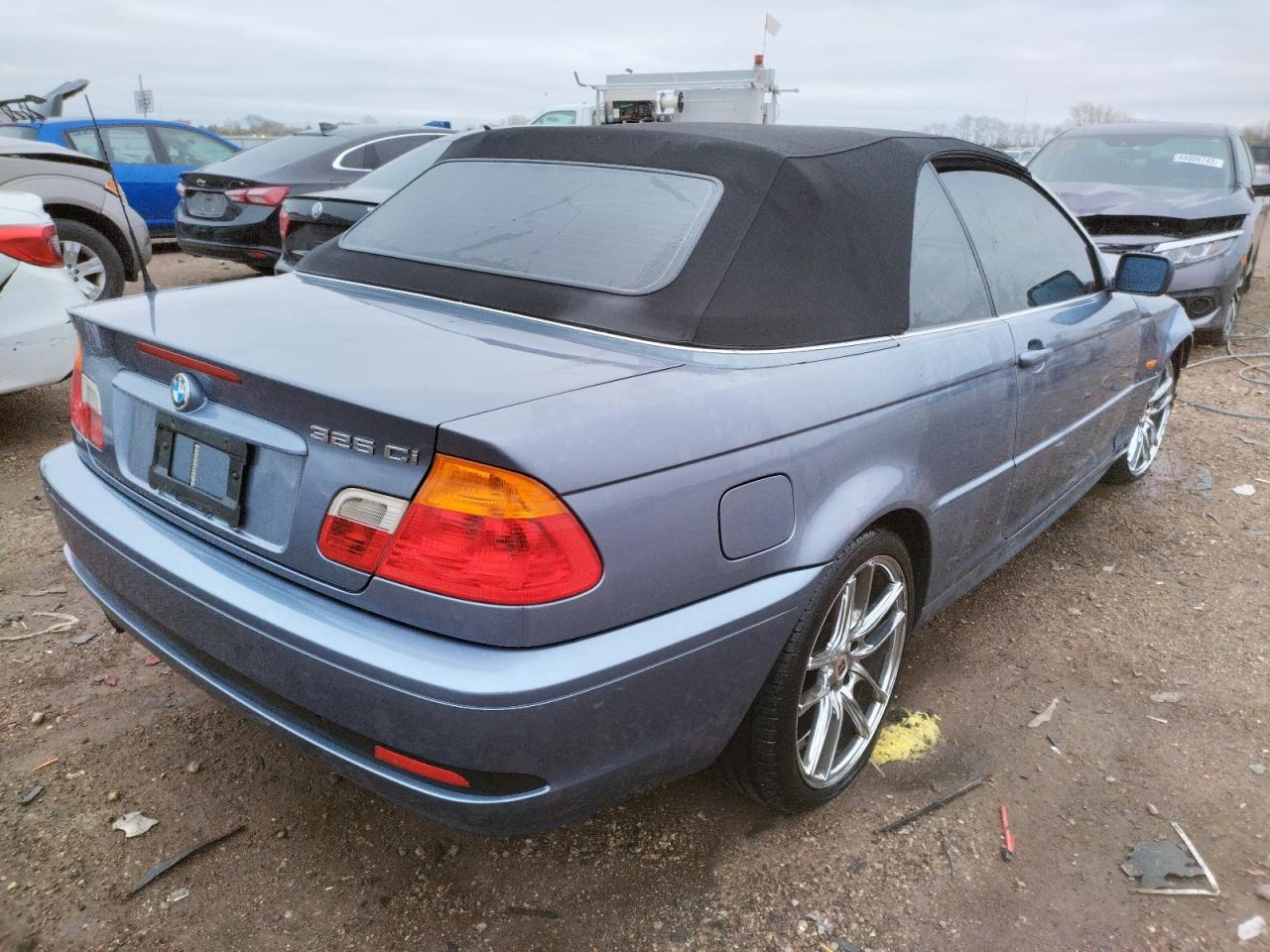 Photo 4 from auction – 2003 BMW 325 CI with VIN WBABS33413PG91084