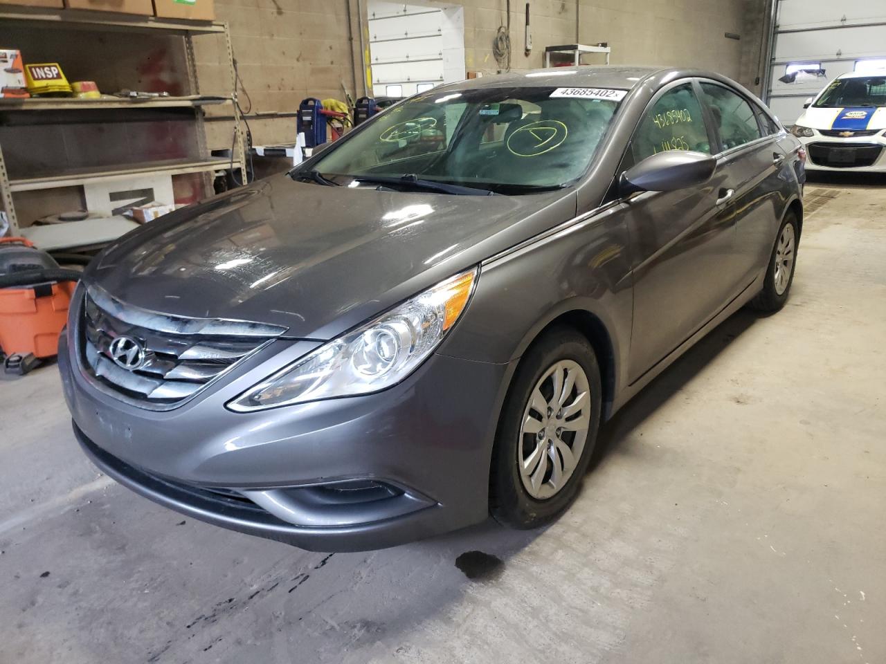 Photo 2 from auction – 2012 HYUNDAI SONATA GLS with VIN 5NPEB4AC2CH467301