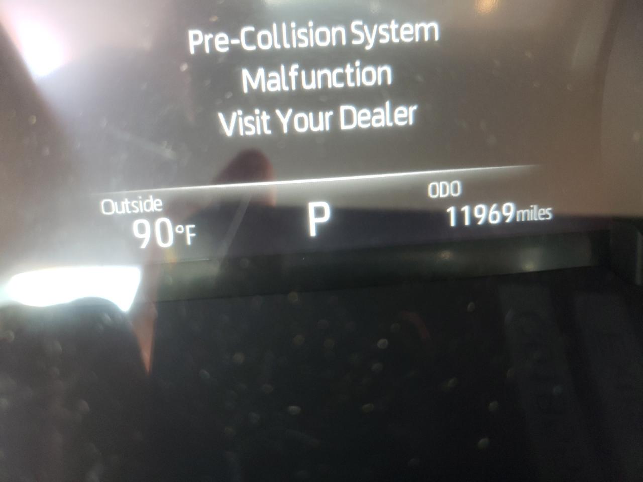 Photo 8 from auction – 2021 TOYOTA HIGHLANDER with VIN 5TDYZRAH3MS531097