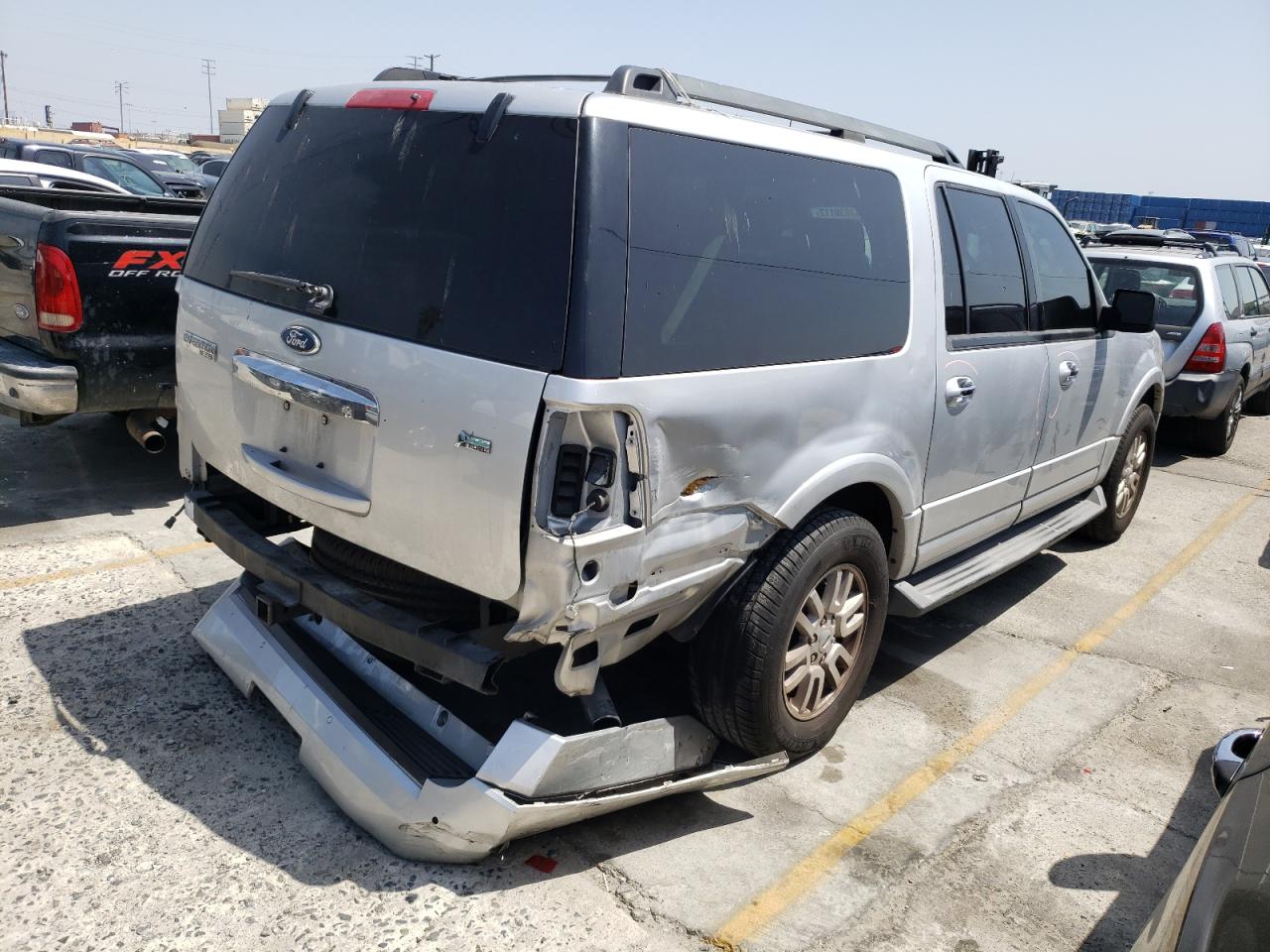 Photo 4 from auction – 2011 FORD EXPEDITION with VIN 1FMJK1H58BEF17035