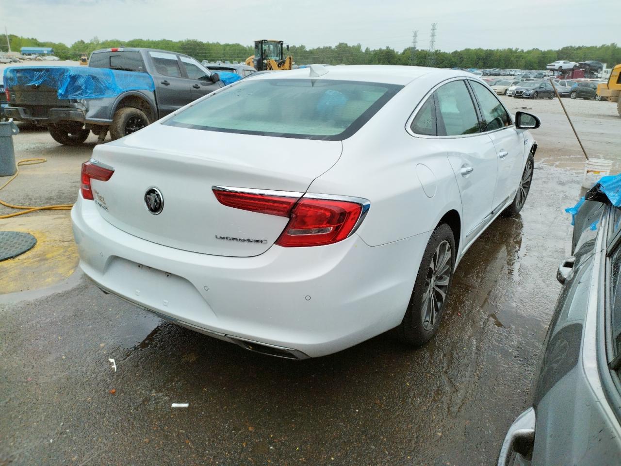 Photo 4 from auction – 2017 BUICK LACROSSE P with VIN 1G4ZN5SS9HU190076