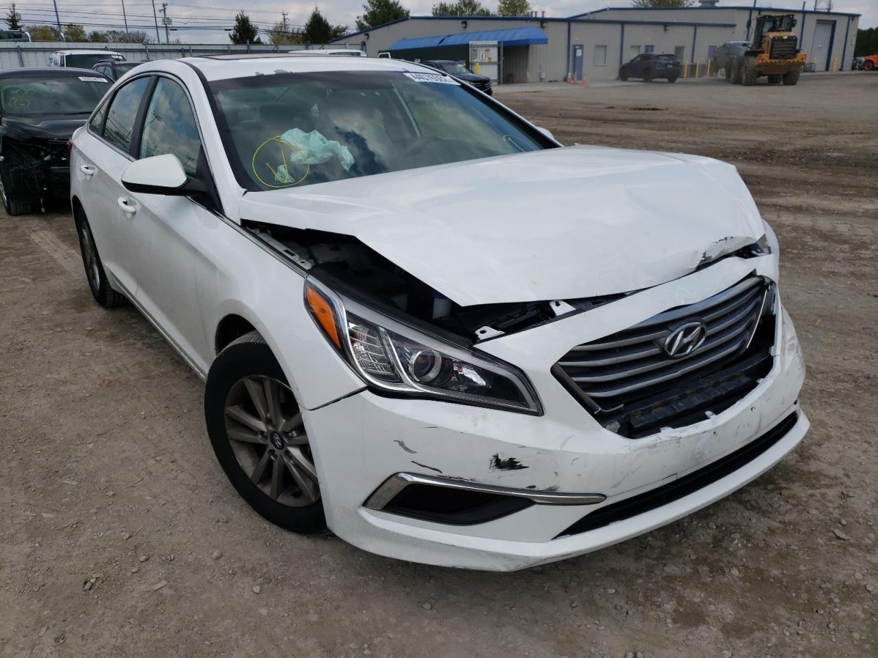 HYUNDAI SONATA SE 2015 with VIN 5NPE24AF3FH033452 - Photo from auction