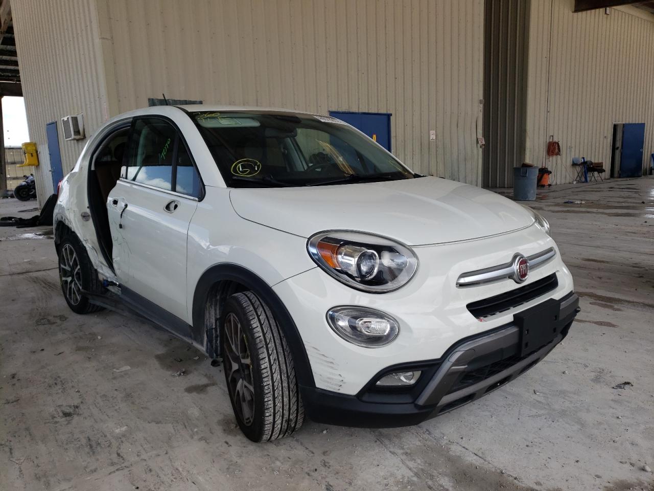 FIAT 500X TREKK 2016 with VIN ZFBCFXET1GP408017 - Photo from auction
