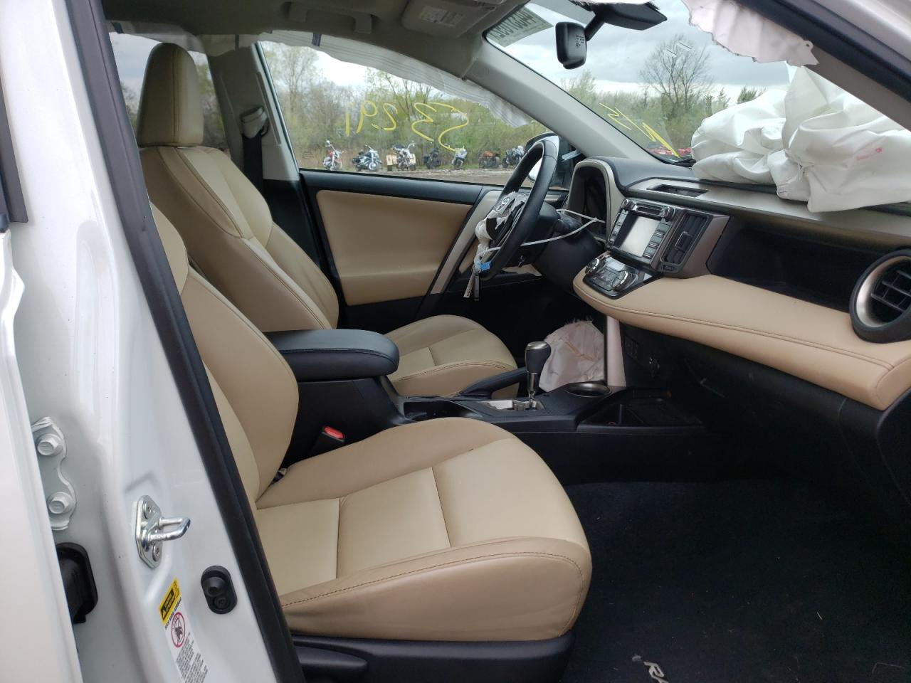 Photo 5 from auction – 2014 TOYOTA RAV4 LIMIT with VIN 2T3DFREV5EW184721