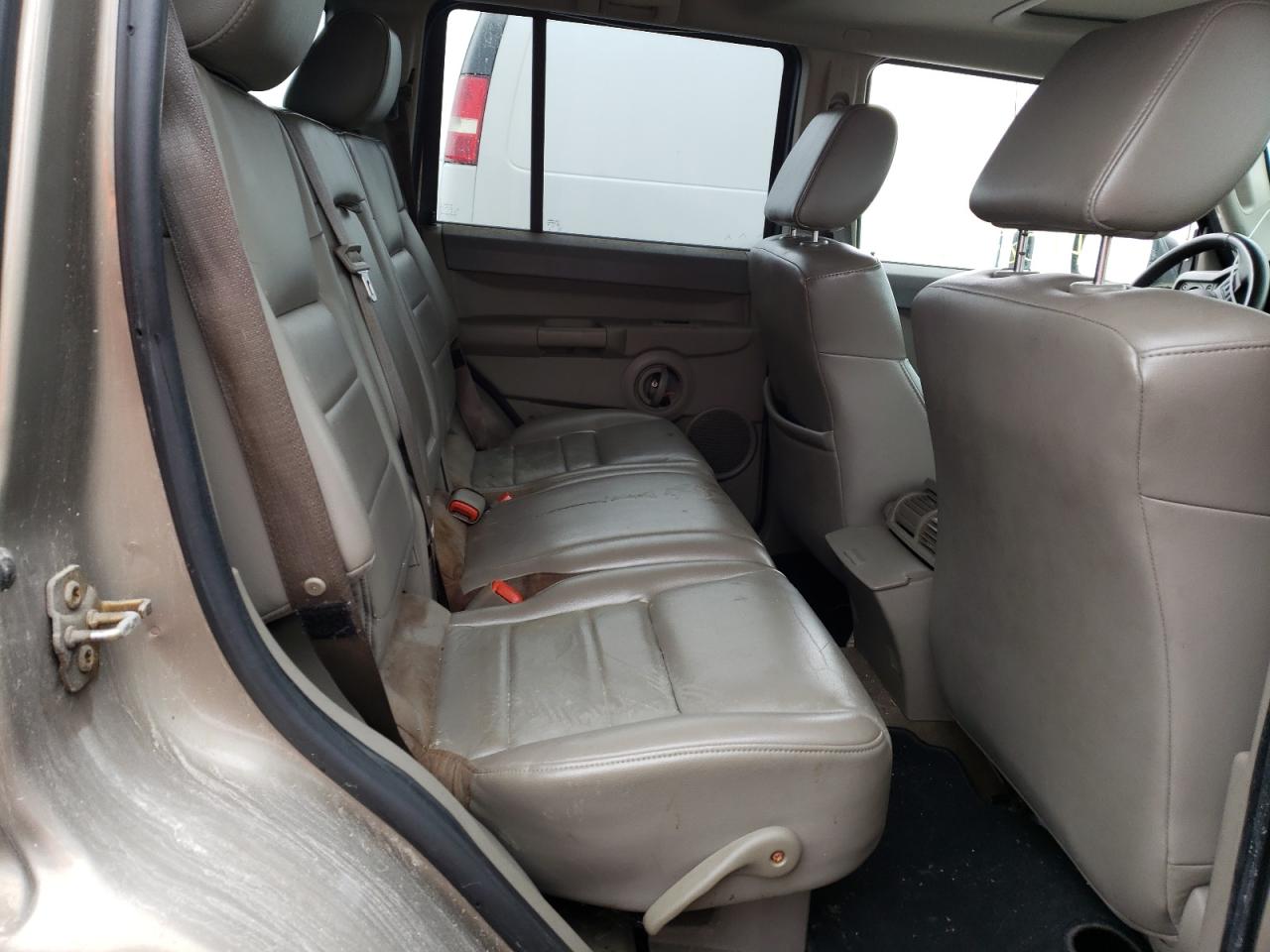 Photo 6 from auction – 2006 JEEP COMMANDER with VIN 1J8HG48N66C122450