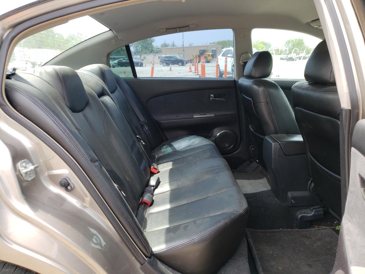 Photo 6 from auction – 2005 NISSAN ALTIMA S with VIN 1N4AL11D55N404656