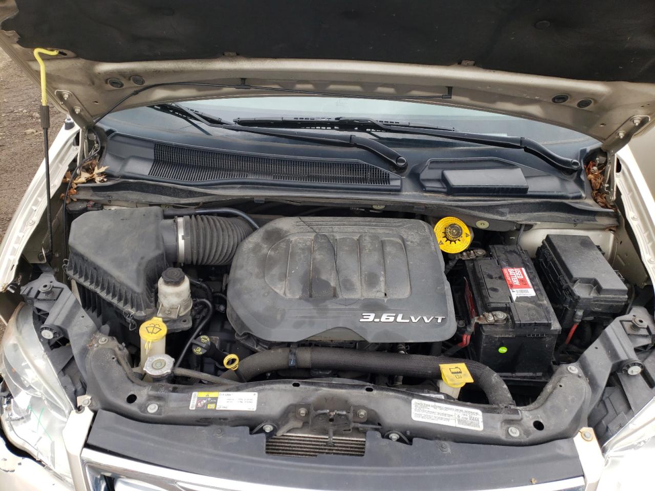 Photo 11 from auction – 2014 CHRYSLER TOWN & COU with VIN 2C4RC1BG7ER433651