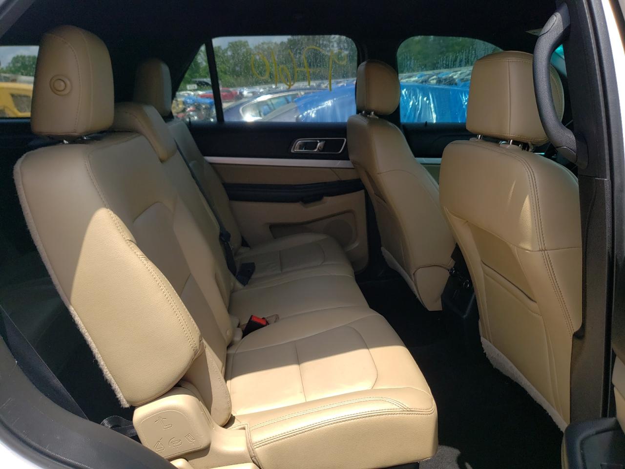 Photo 6 from auction – 2016 FORD EXPLORER X with VIN 1FM5K7D84GGB01614