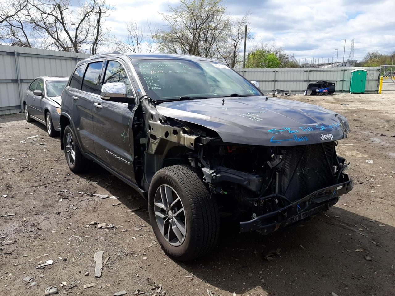 JEEP GRAND CHER 2018 with VIN 1C4RJFBG2JC162097 - Photo from auction