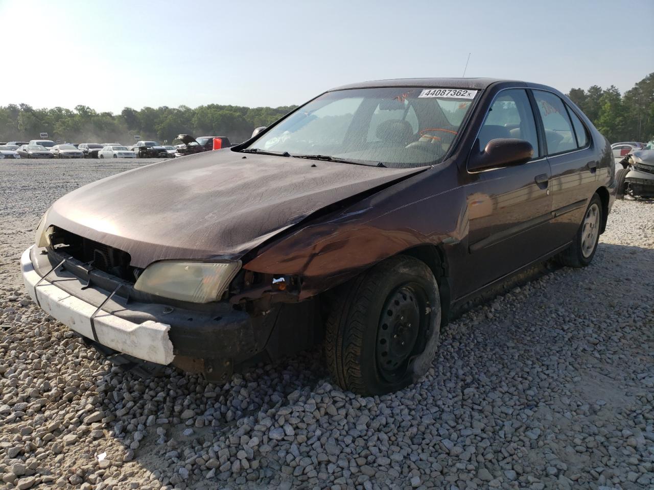 Photo 2 from auction – 1998 NISSAN ALTIMA XE with VIN 1N4DL01D7WC139274
